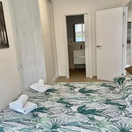 Apartamento En Las Canteras Con Parking * Las Palmas de Gran Canaria