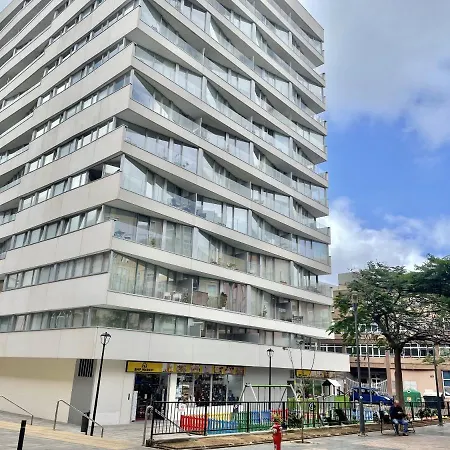 Apartamento En Las Canteras Con Parking